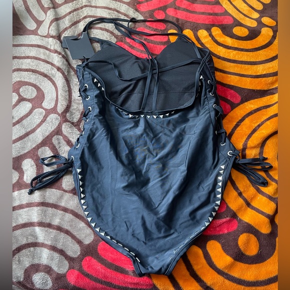 NEW KILLSTAR SWIMSUIT.. - Picture 3 of 3